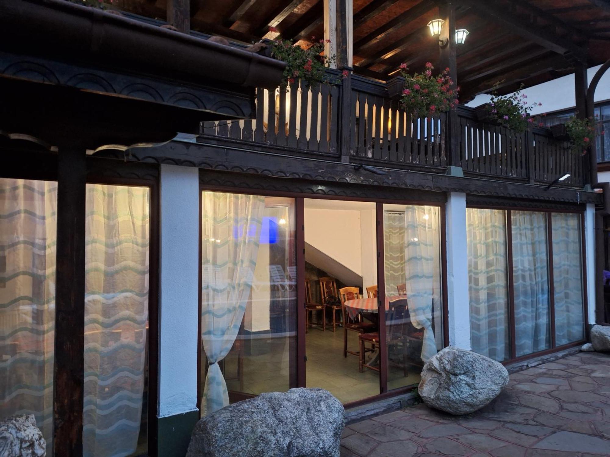 Къща За Гости Бащин Дом Apriltsi  Exterior foto